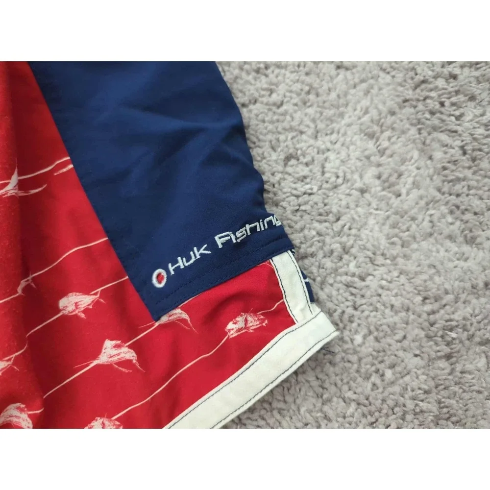 HUK Shorts 34 Red Blue KC‎ Scott Flag Inseam: 10